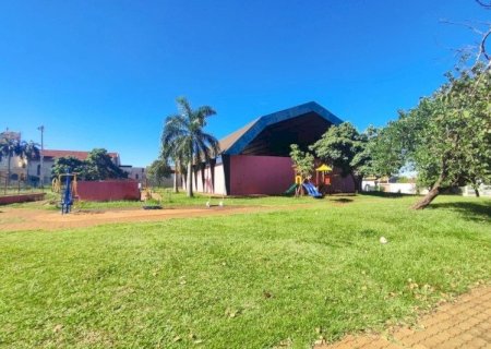 DILL DO POVO PEDE REVITALIZAÇÃO DA PRAÇA DO BAIRRO IZIDRO PEDROS0