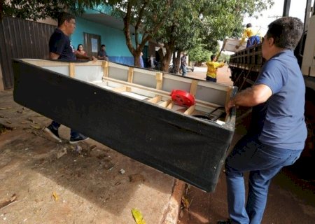 DILL DO POVO PARTICIPA DE MUTIRÃO DE LIMPEZA NO BAIRRO CANAÃ I