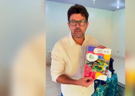 PREFEITURA 'DESCARTA' MATERIAL DO MEC PARA ESCOLAS EM COSTA RICA