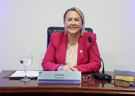 LEI DO CORDÃO TULIPA VERMELHA É SANCIONADA E GARANTE MAIS INCLUSÃO ÀS PESSOAS COM PARKINSON