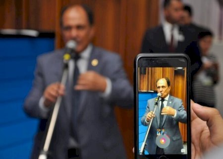 DEPUTADO ZÉ TEIXEIRA PEDE APOIO DO DETRAN PARA EVITAR ACIDENTES EM DOURADOS