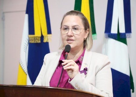 LIANDRA PROPÕE PROGRAMA “CUIDAR DE QUEM CUIDA” PARA GARANTIR DIGNIDADE A CUIDADORES DE PESSOAS COM DEFICIÊNCIAS