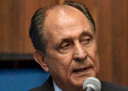 JATEÍ: ZÉ TEIXEIRA SOLICITA OBRAS NA MS-145 E REFORMA DE GINÁSIO