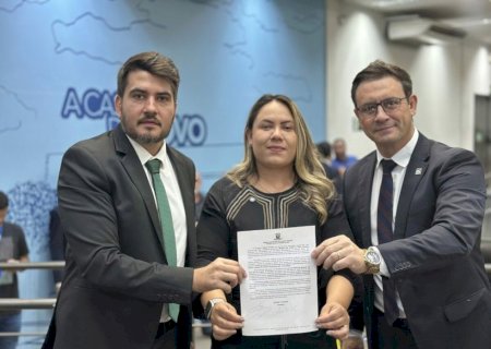 VEREADORES DO PL IGNORAM COLAPSO NA SAÚDE NA CAPITAL E DETONAM LULA
