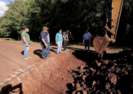 PREFEITURA INICIA RECUPERAÇÃO DA VIA PARQUE EM DOURADOS