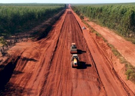 ESTADO LANÇA SÉRIE DE PAVIMENTAÇÕES QUE ACABAM 'NO MEIO DO NADA'