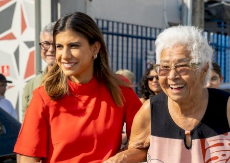 BOLSONARISTAS CITAM DEUS, MAS FAZEM AMEAÇAS DE MORTE CONTRA DEPUTADA CAMILA JARA