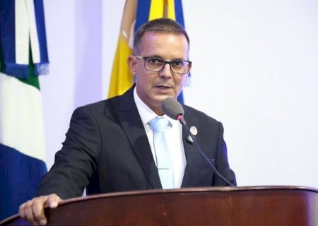 VEREADOR CABRAL PEDE ATENÇÃO PSICOLÓGICA A SERVIDORES DA SAÚDE DE DOURADOS