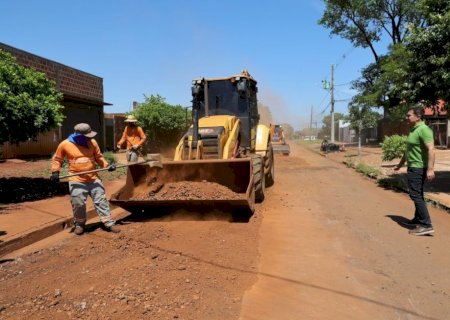 PREFEITURA INTENSIFICA TAPA-BURACOS NO JARDIM GUANABARA E TRABALHOS AVANÇAM NOS BAIRROS