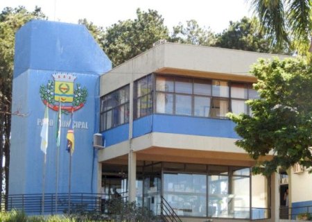 PREFEITURA DE GLÓRIA DE DOURADOS RENOVA CONTRATOS JURÍDICOS SEM LICITAÇÃO E GASTARÁ MAIS DE R$ 650 MIL EM UM ANO