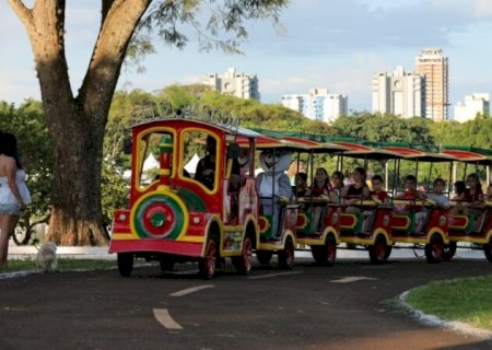 RECREAÇÃO INFANTIL IMPULSIONA PÚBLICO E REFORÇA CARÁTER FAMILIAR DA FESTA DA PÁSCOA EM DOURADOS