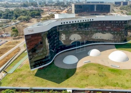 PL E PT VÃO ABOCANHAR R$ 1,5 BILHÃO DO FUNDO ELEITORAL EM 2026