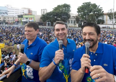O VALE-TUDO ELEITORAL DISFARÇADO DE FÉ NA MARCHA PARA JESUS
