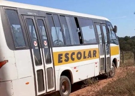 CRIANÇAS DE 4 ANOS ACORDAM ÀS 4H DA MANHÃ POR OMISSÃO DA PREFEITURA DE NIOAQUE