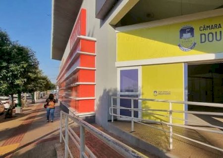 CÂMARA ESCLARECE UTILIZAÇÃO DE SISTEMA INTERLEGIS E DIFERENCIA CONTRATOS ADMINISTRATIVOS