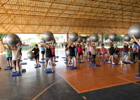 PREFEITURA PROMOVE AÇÃO ESPORTIVA INSPIRADA NO CLIMA DA COPA DO MUNDO