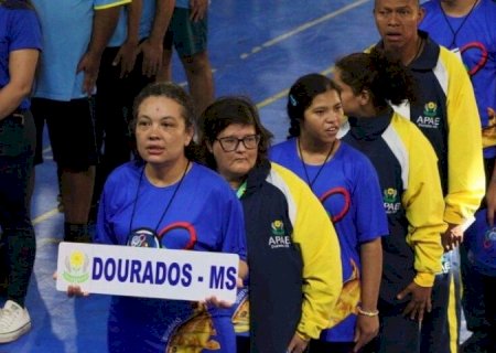 DOURADOS RECEBE ETAPA REGIONAL DO FESTIVAL NOSSA ARTE COM ARTISTAS DE OITO APAES