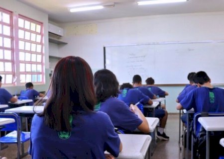 SECRETARIA PROÍBE ACESSO E VENDA DE PRODUTOS POR AMBULANTES OU SERVIDORES EM ESCOLAS ESTADUAIS