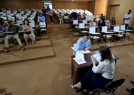 PREFEITURA EMPOSSA SERVIDORES APROVADOS EM CONCURSO E FORTALECE SERVIÇOS À POPULAÇÃO