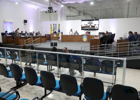 CÂMARA APROVA PROJETO QUE REDUZ BUROCRACIA E FACILITA ABERTURA DE EMPRESAS EM DOURADOS